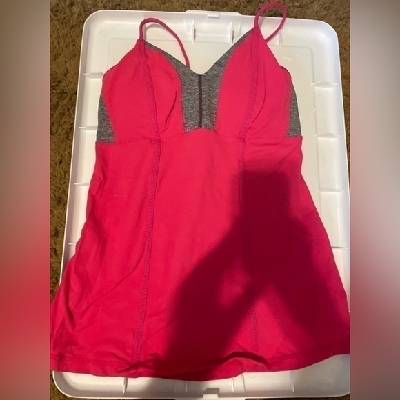 LULULEMON top size 6 - Picture 3 of 5